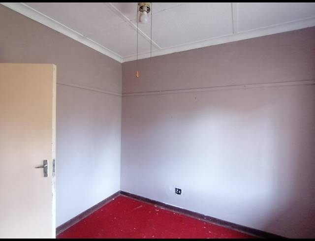 3 BEDROOM FREESTANDING SOLD IN STILFONTEIN EXT 1